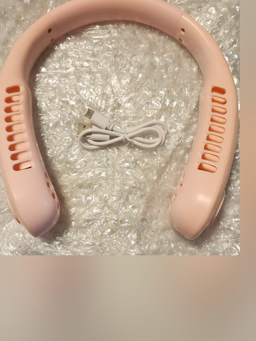 Portable Hands-Free Neck Fan - Blush Pink